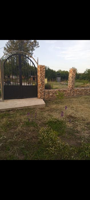 Изработвам огради габиони, прегради.