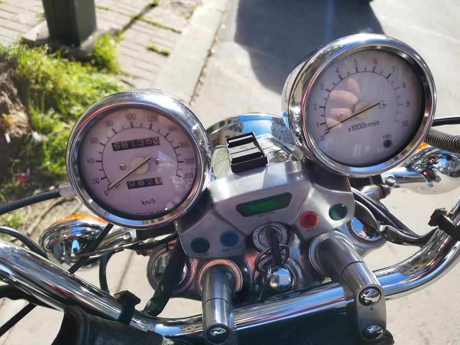 YAMAHA XV 1100 Virago