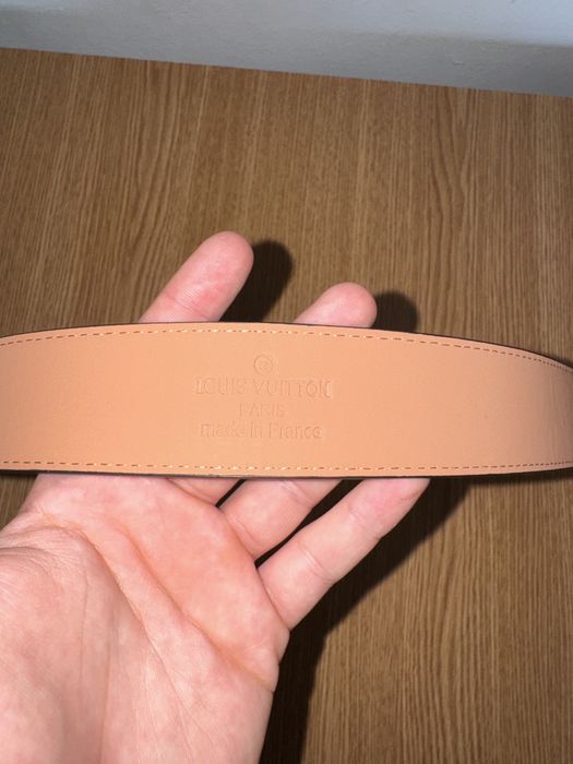 Vand curea Louis Vuitton Noua