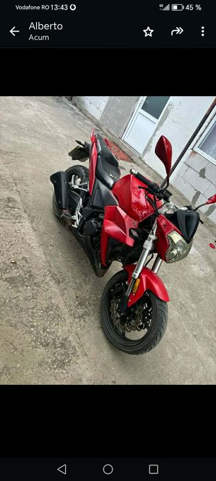 Vând Honda CBR250