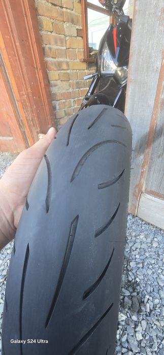 Гума предна Metzeler m9rr  120 70 17