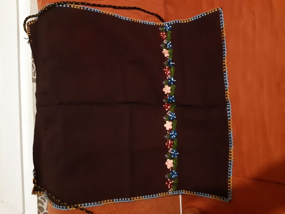 Тъкана престилка от носия