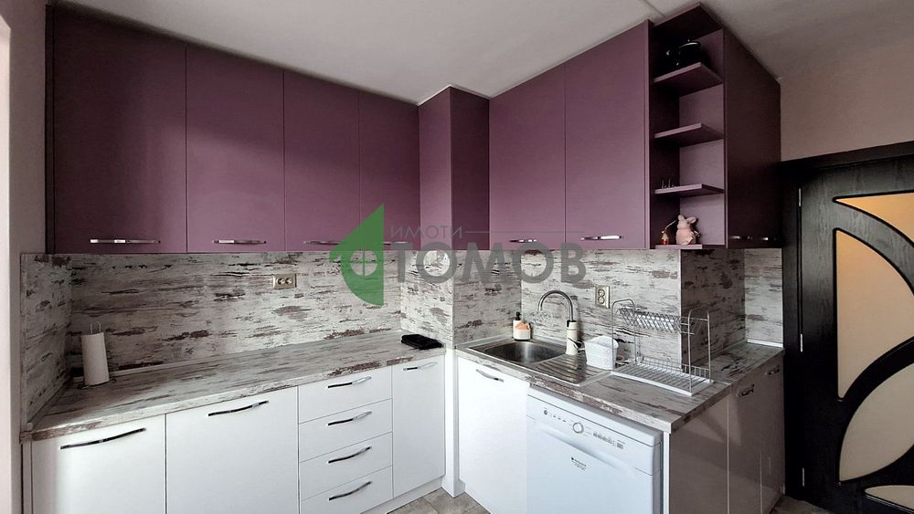 Дава се под наем Тристаен апартамент в Стара Загора, Център - 80 кв.м за 357 € - Снимка #3