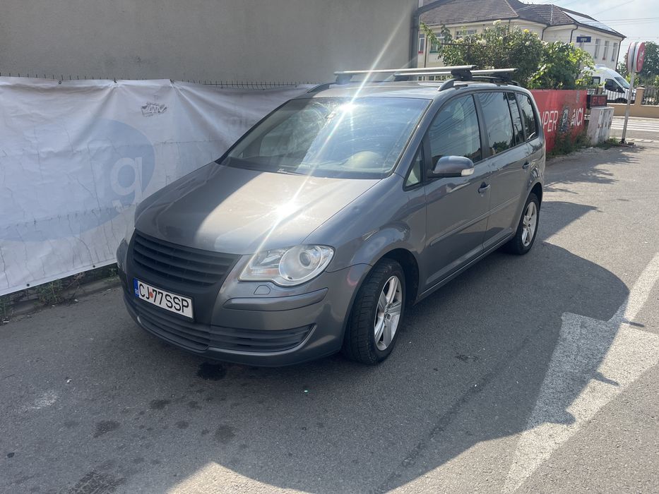 Inchiriez auto