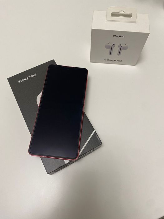 Samsung Galaxy Z Flip 7 + garantie high 2 ani