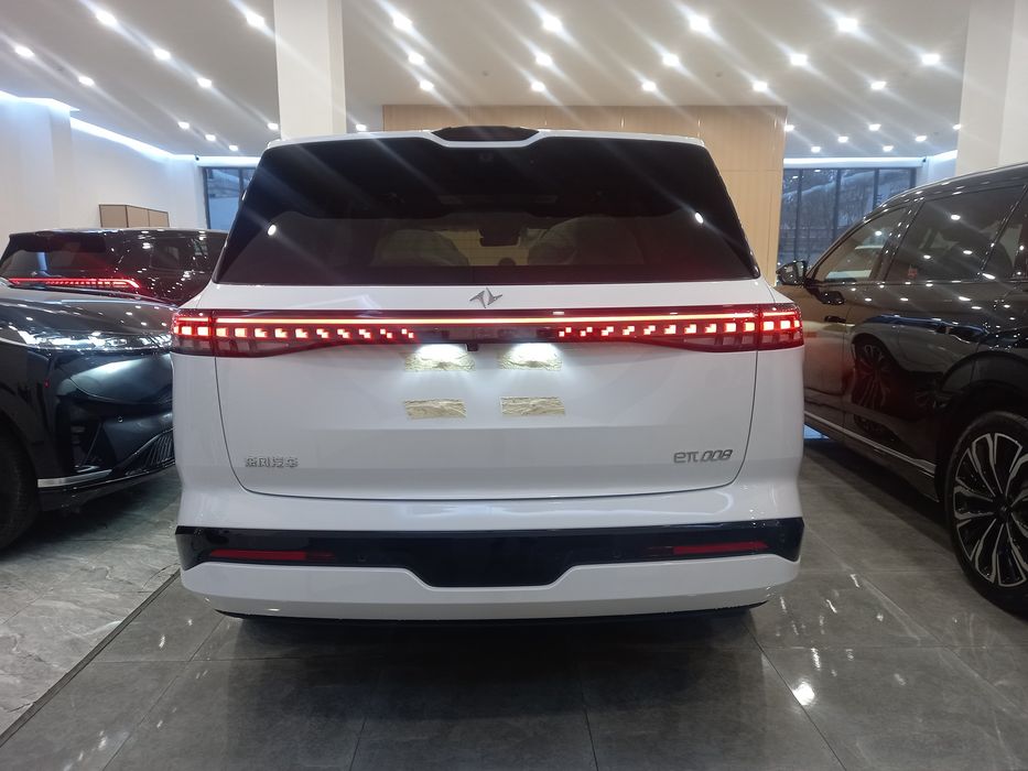 Dong Feng 008 Max 2026 Restaling Gibrid