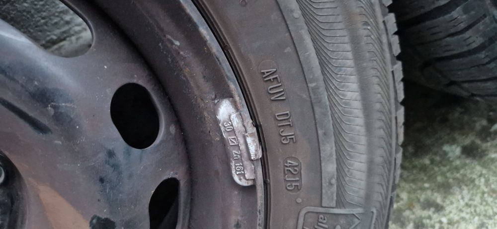 Железни джанти с тасове Ситроен и зимни гуми