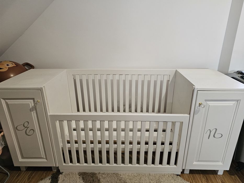 Patut bebe din lemn cu dulap