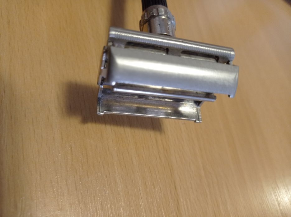 Aparat de ras Gillette Black Beauty ajustabil anii 1970 Made in USA