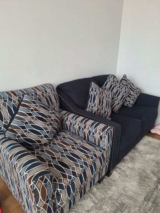 Диван сатылады2.40