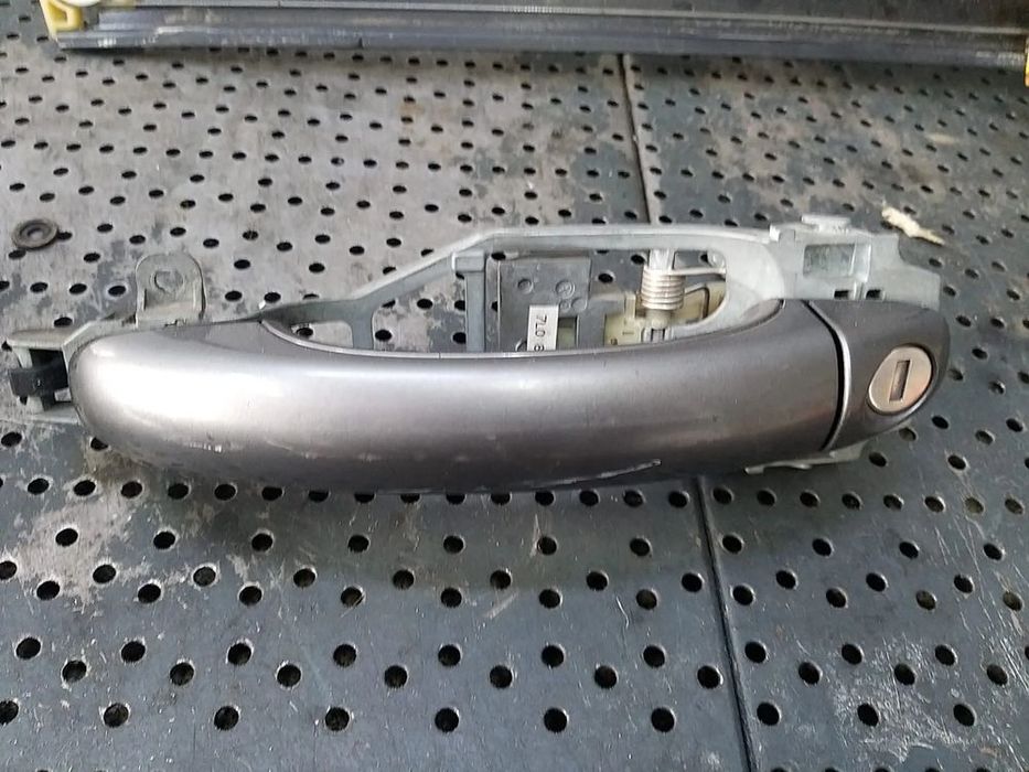 Maner usa stanga fata vw touareg 7l 7l0837885f