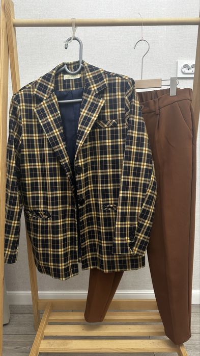 Женский пиджак с брюками