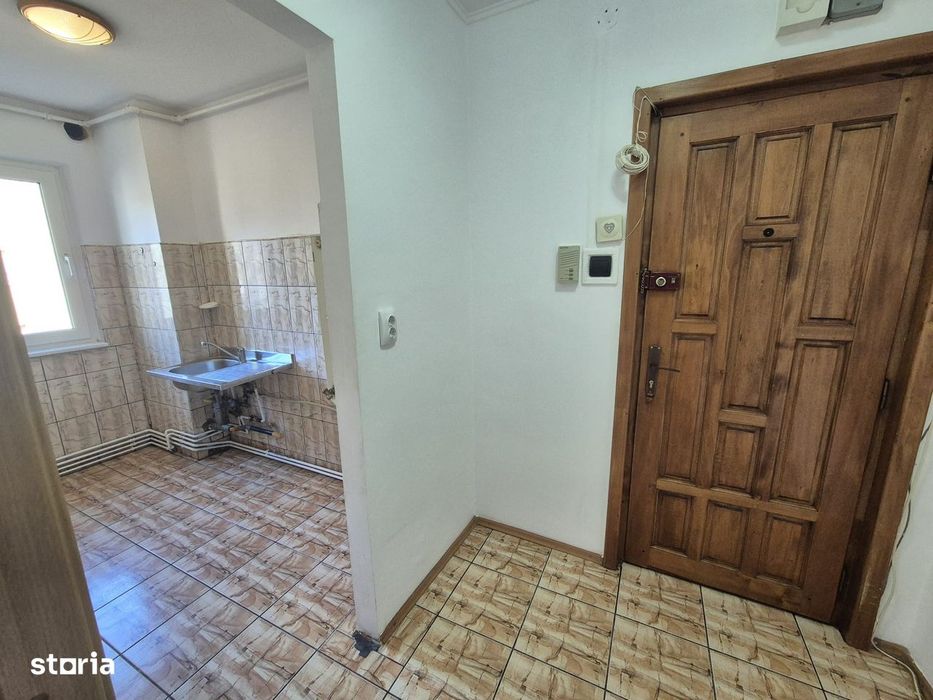 Oferta 2 Camere semidecomandat Centrul Civic Str.Harmanului Etajul 3