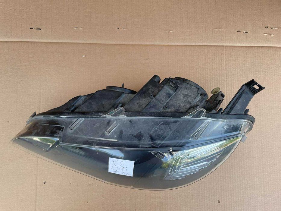 Фар BMW X6 E71 / X5 E70 | Dynamic Xenon 2011