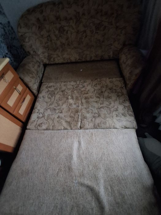 Диван, расклданой