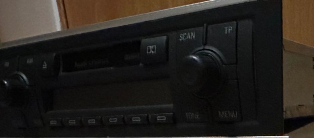 Оригинален касетофон за ауди а4 б6/7