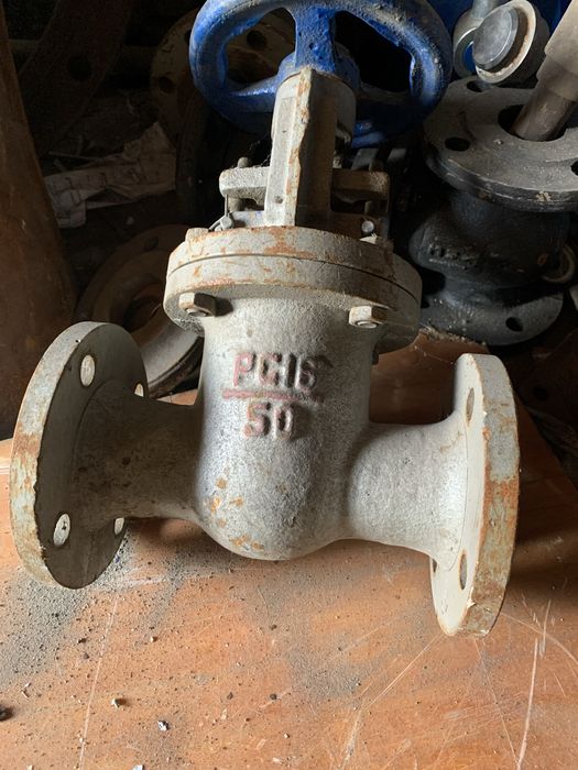 Задвижка стальная D-100