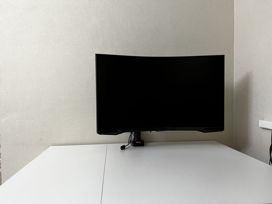 Монитор Samsung Odyssey G7 Neo 32”