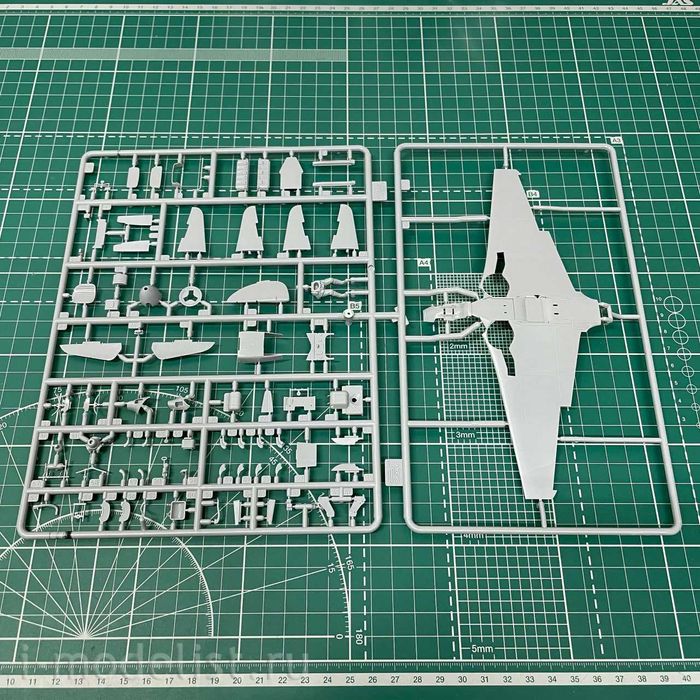 Сборная модель самолета Як-9Д (Звезда, 1/48)