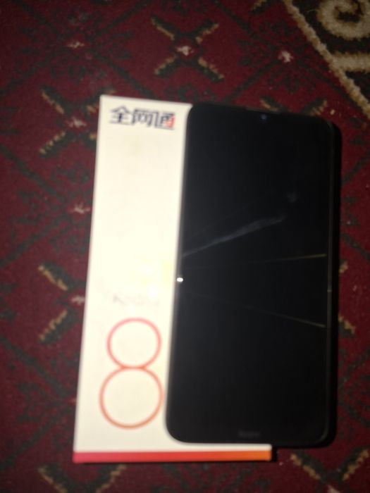 Продам б.у телефон Redmi 8 4/64