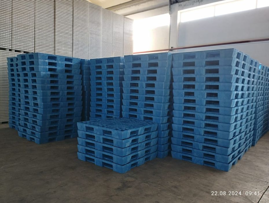 Поддоны пластиковые новые. Размером 1200х1200х150 цена  425000  сум  1