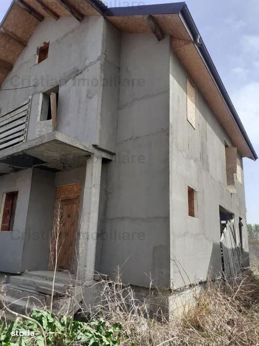 VILA P+1+M LA GRI 168mp utili Cazasu Caramida Teren 375 mp