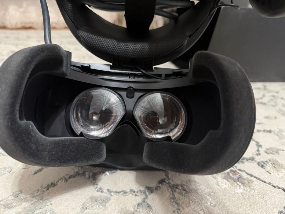 Vr очки vive cosmos виртуальна реальность