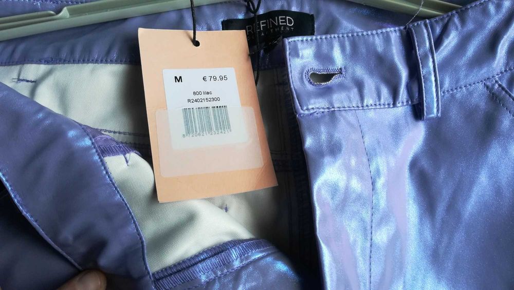 Pantaloni dama marime M,  mov cu irizatii