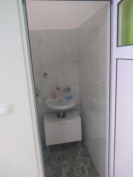 Дава се под наем Магазин в Русе, Хъшове - 45 кв.м за 255 € - Снимка #3