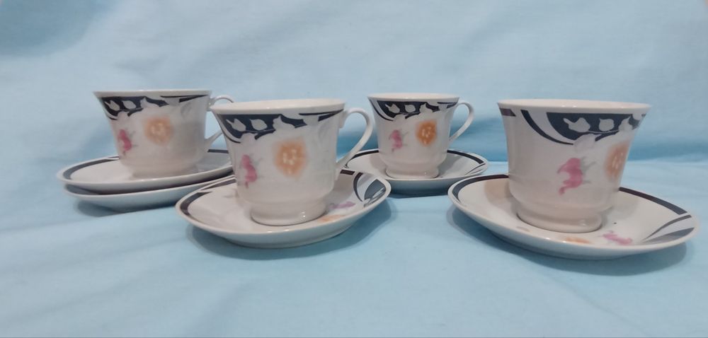 Чайные сервизы, чашки с блюдцами