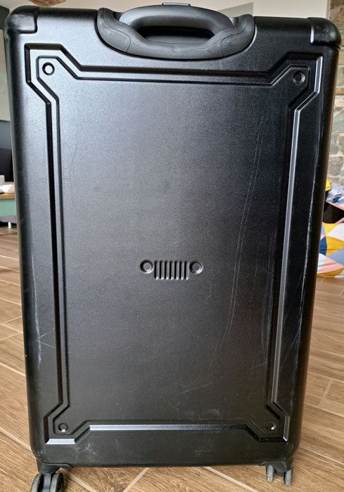 Твърд куфар Jeep 71см