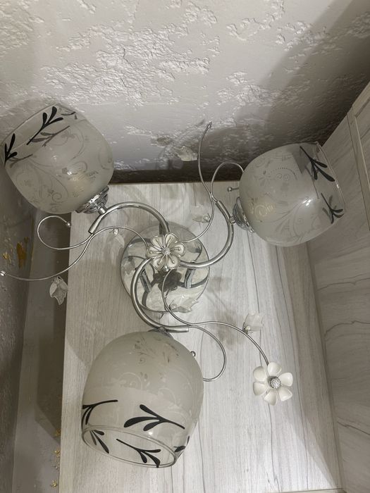 люстра в зал,спальню,детскую срочно