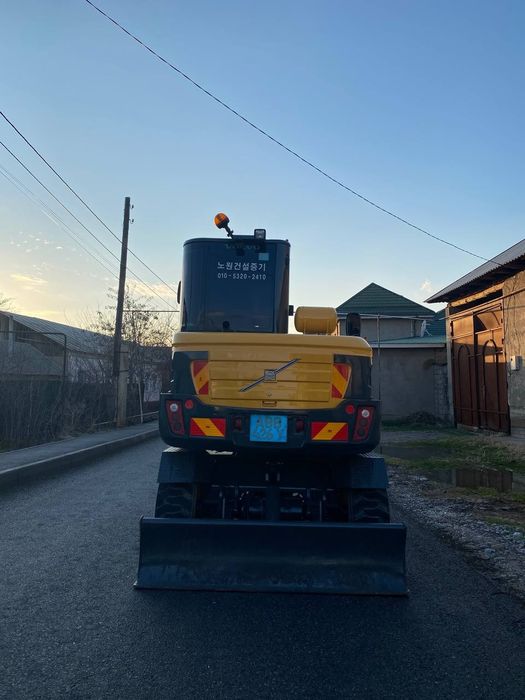 Мини экскватор 24/7