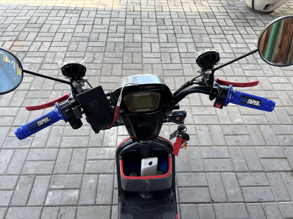 Продам Sk 8.  600w