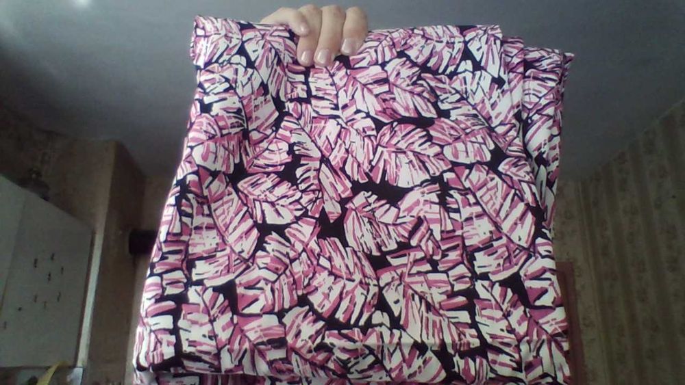 Плат  ,флорален мотив , и коприна цвят син