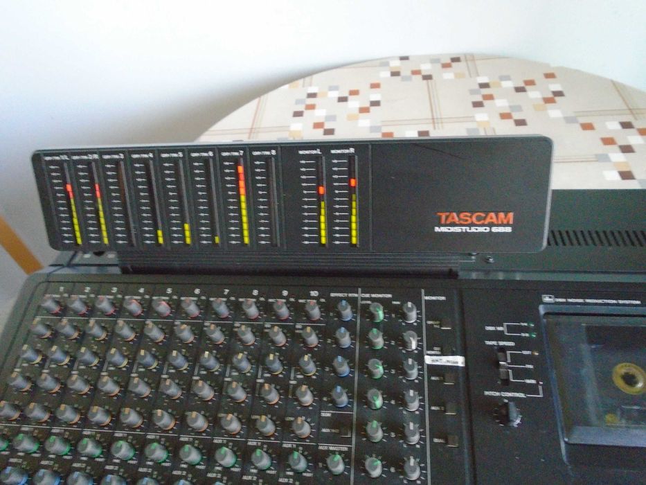 Tascam 688 midistudio