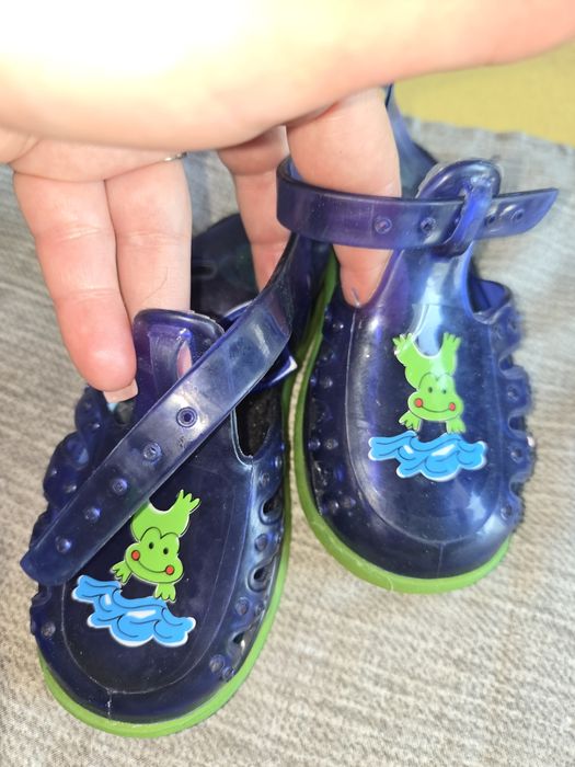 Crocs mas.23.24,adidas 20