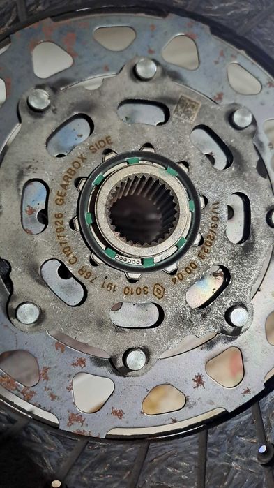 Kit ambreiaj 1.0 TCe – 6 Trepte – Dacia  Cod 12310074R