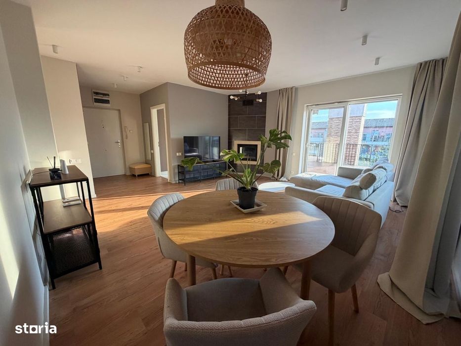 Apartament de 3 camere de inchiriat | Terasa 41 MP | Parcare | Scoala