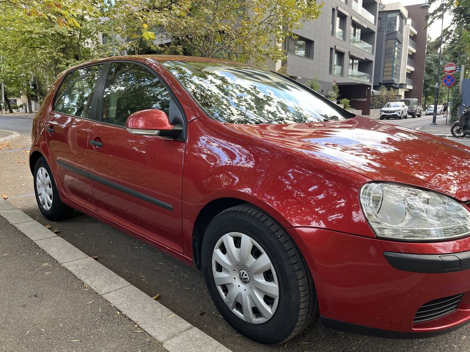 VW Golf 5 1.4 benzina (negociabil)