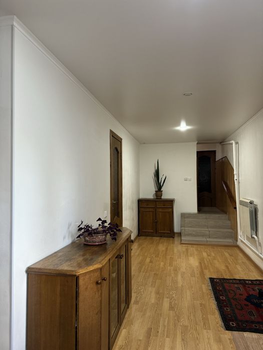 Продам 2-х этажный дом