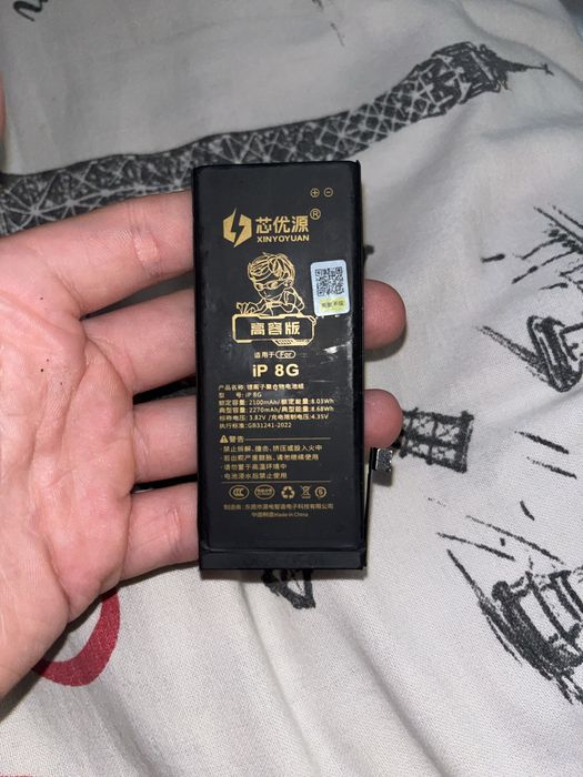Продам запчасти на айфон 8 или се