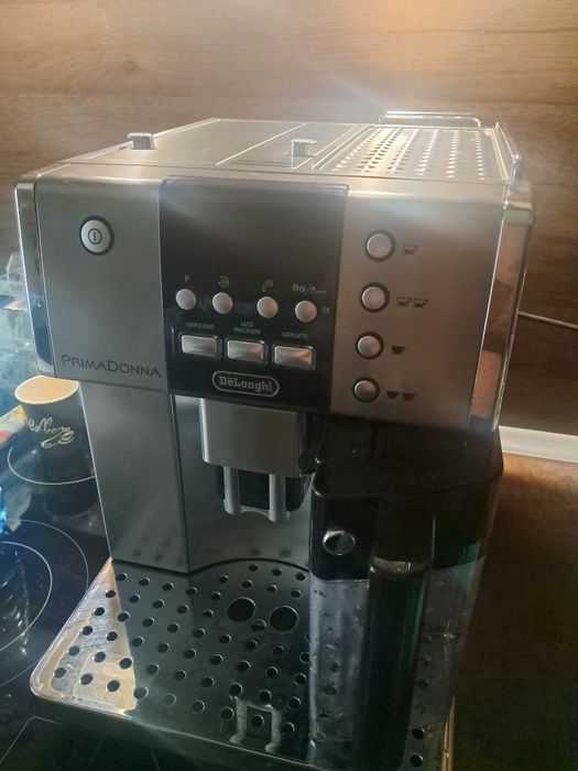 Delonghi PrimaDonna Кафемашина