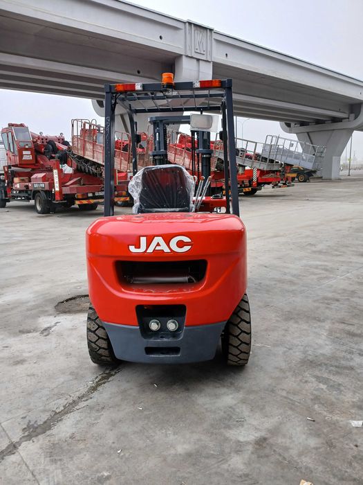 вилочный погрузчик Авто Кара Avto Kara JAC