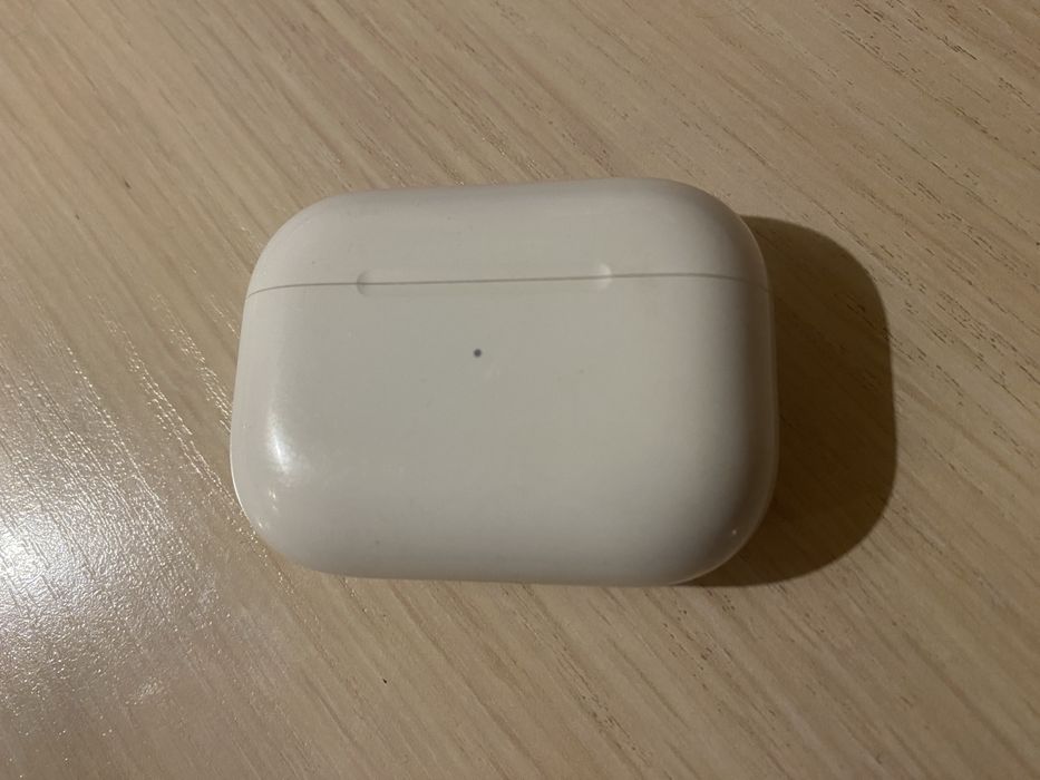 Airpods pro 2! Case lightning