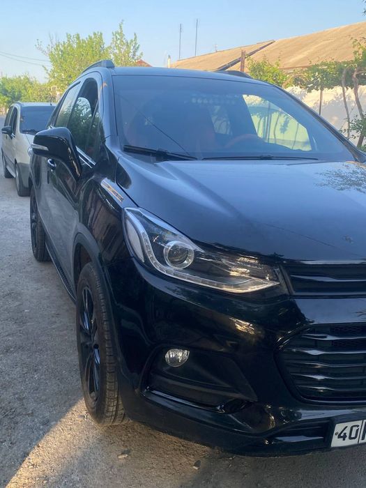 Трекер 1 пример сотилади.