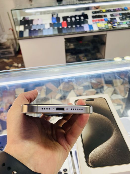 iPhone 15 Pro Max 256 gb natural 87%