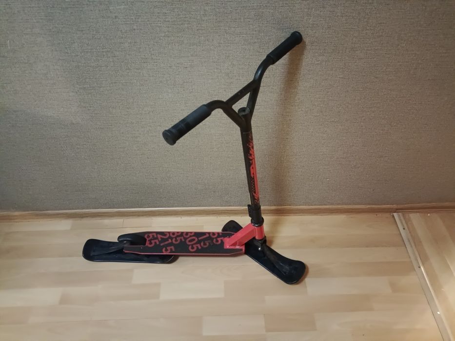 Снегокат, зимний самокат