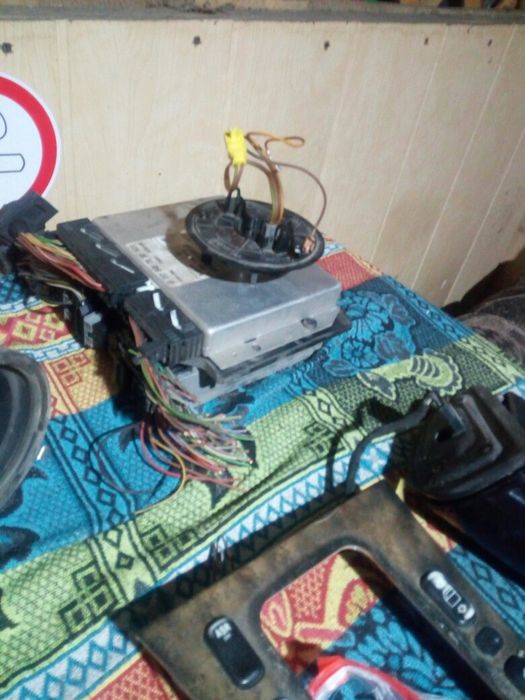 Запчасти Mercedes 210