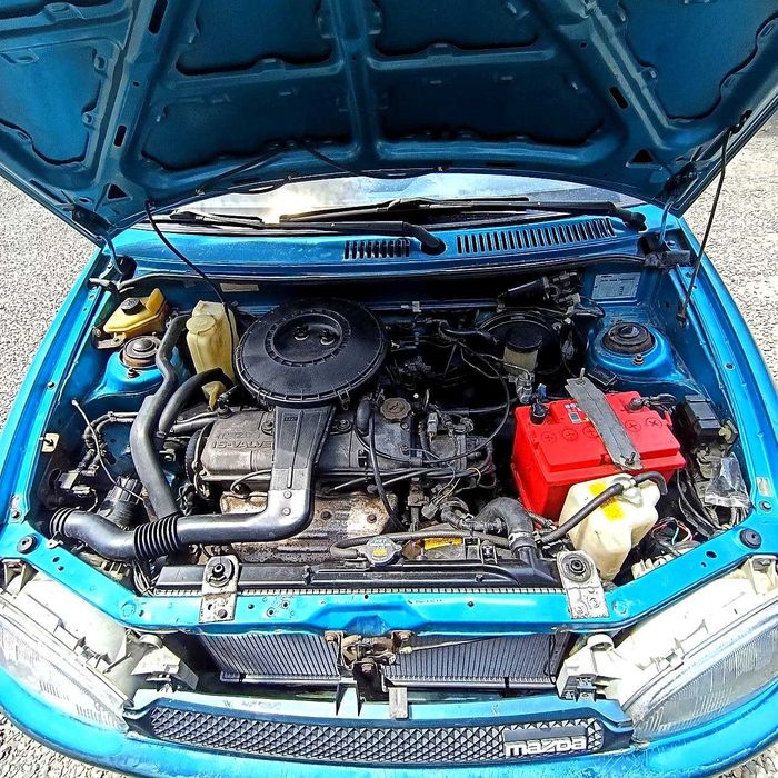 Mazda 121 II (DB) 1992